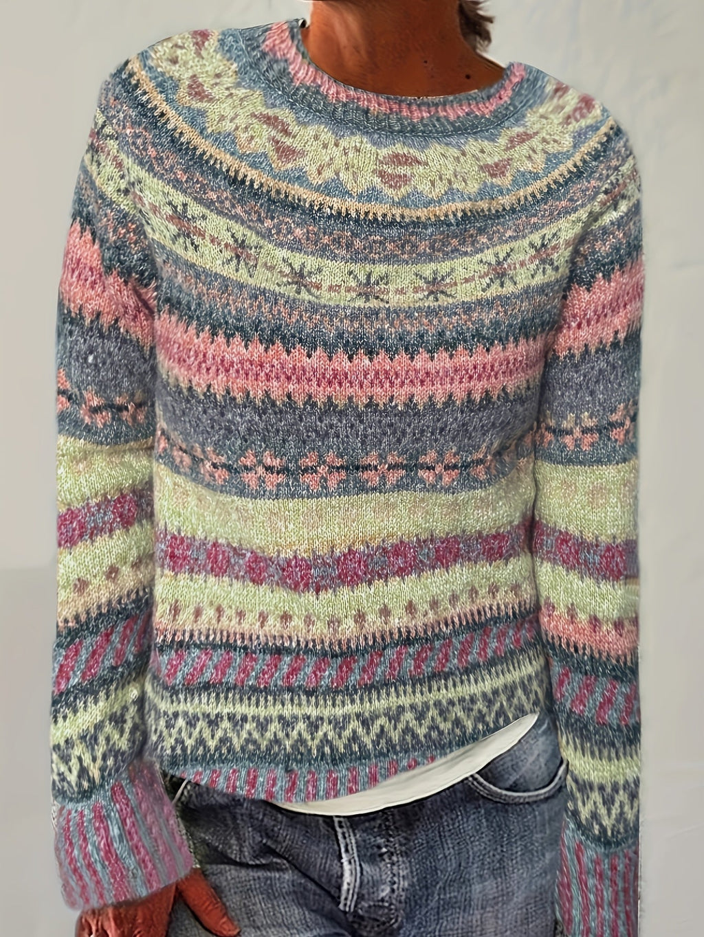 Nora Rundhals-Pullover – Produktansicht