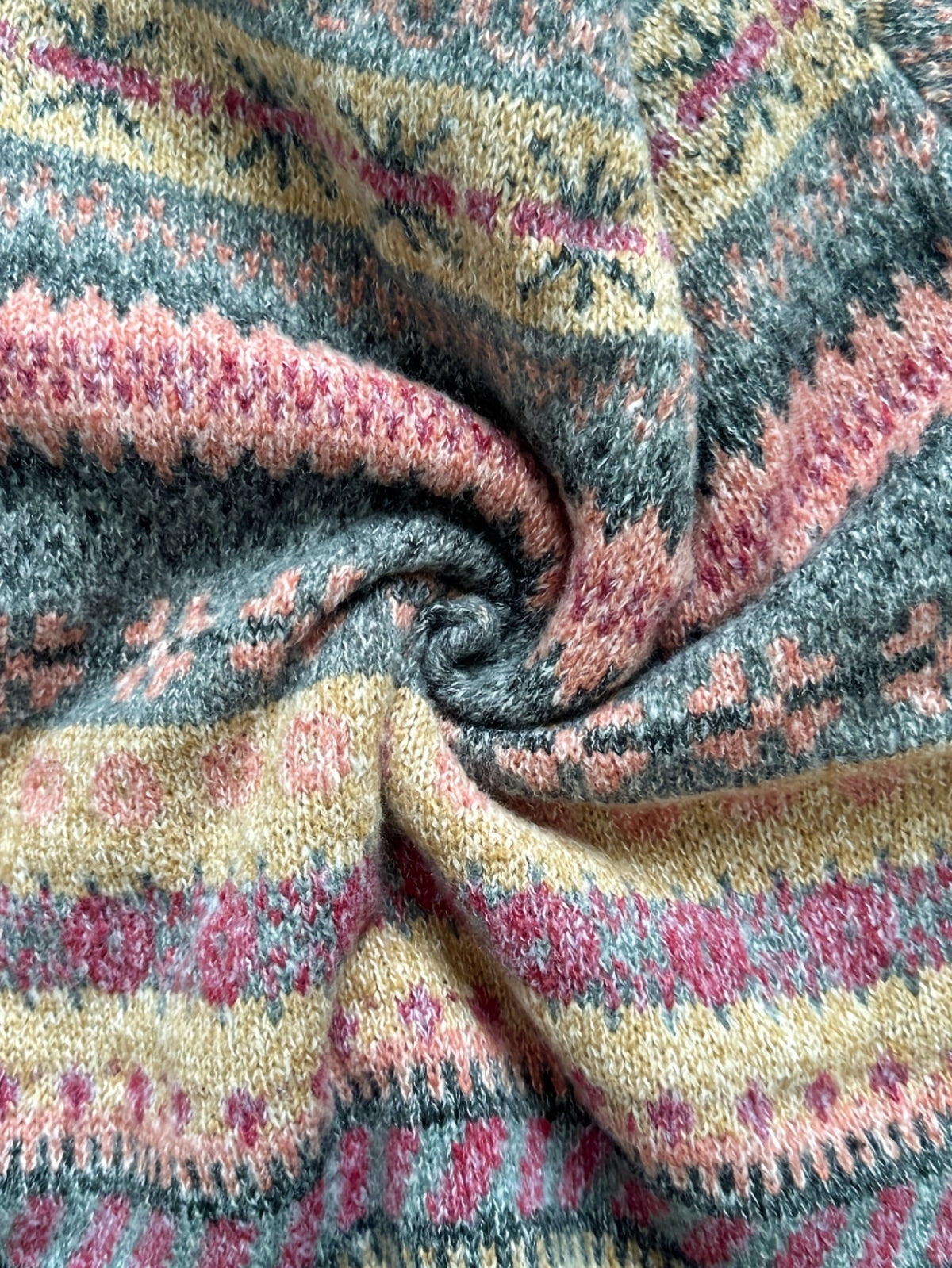 Nora Rundhals-Pullover – Produktansicht